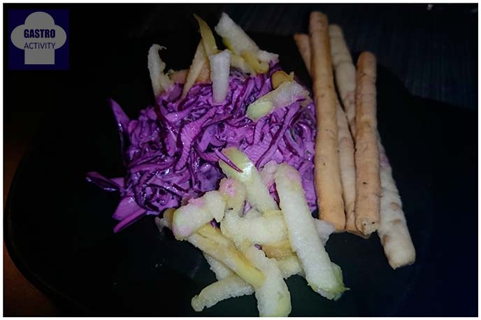 Ensalada de lombarda en SOT vermutería Ensalada de lombarda