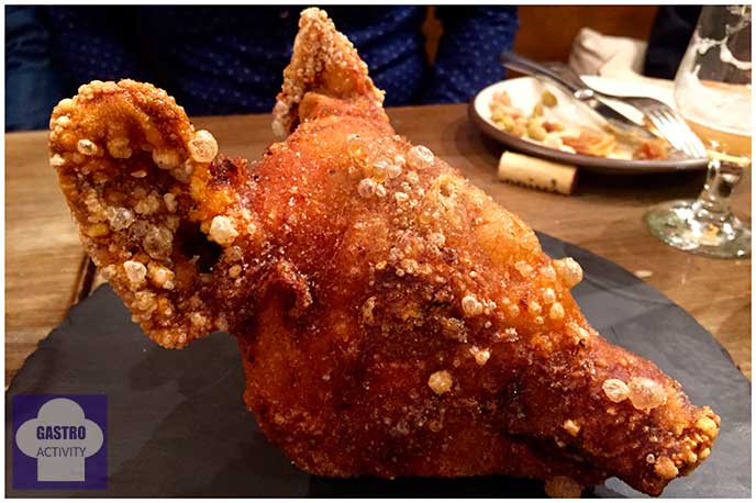 Cabeza de cerdo confitada y frita La Tasqueria de Javi Estevez Cabeza de cerdo confitada y frita La Tasqueria de Javi Estevez