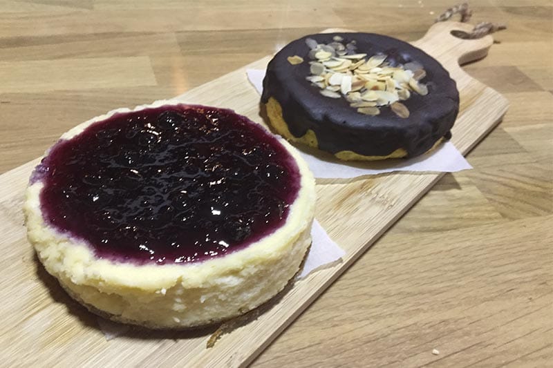 Tarta de queso y tarta de chocolate Lambuzo