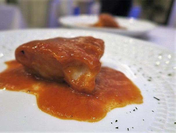 Bacalao Vizcaína con fondo de pil pil Restaurante La Clave Madrid