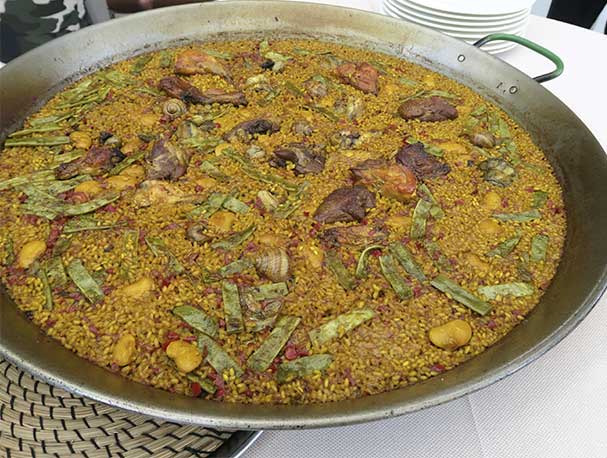 Paella Valenciana III Ruta de la Paella restaurante Que si quieres arroz Catalina Paella Valenciana III Ruta de la Paella restaurante Que si quieres arroz Catalina