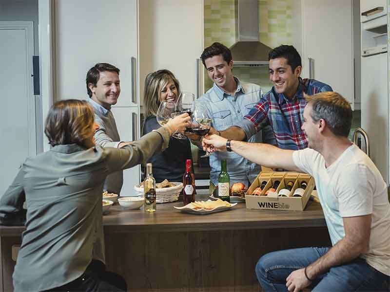 WINEbie club de vinos de medias botellas para gente sin complejos
