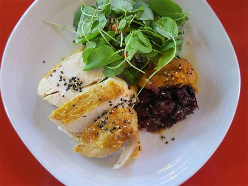 Pollo de corral a baja temperatura Pollo de corral a baja temperatura