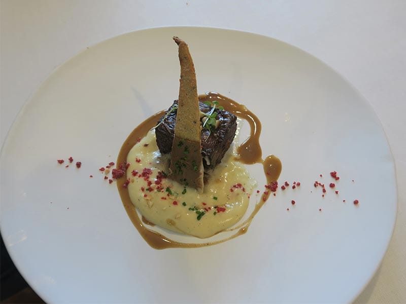 Yayo Daporta El timbal de gallo de corral en pepitoria