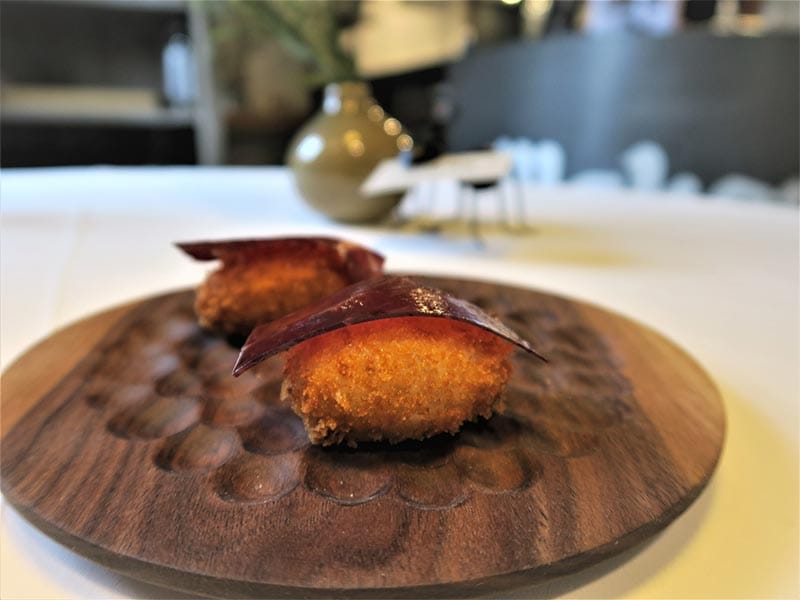 Restaurante Muna Ponferrada Leon croqueta de cecina de chivo Restaurante Muna Ponferrada Leon croqueta de cecina de chivo