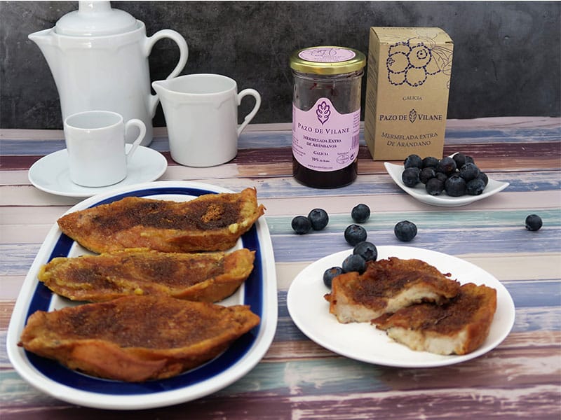 Torrijas infusionadas con mermelada de arandanos Pazo de Vilane