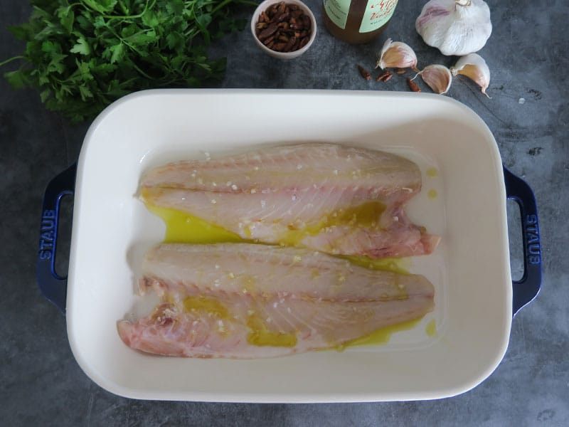 Lubina a la donostiarra al horno