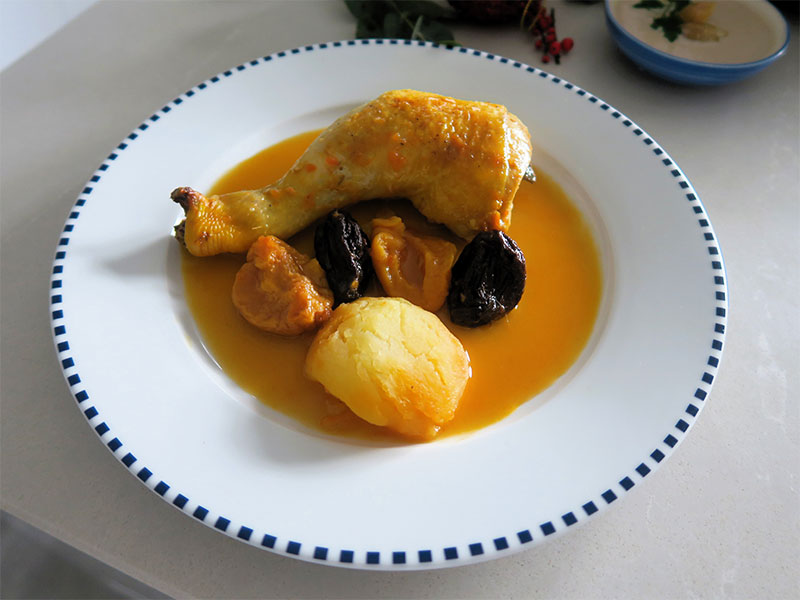 Pollo guisado