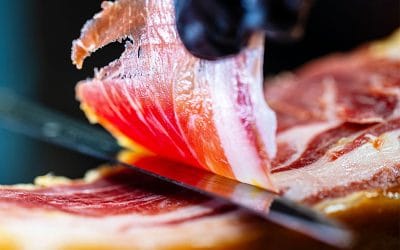 El Jamón Ibérico: Historia, Tipos y Beneficios del Tesoro Gastronómico Español