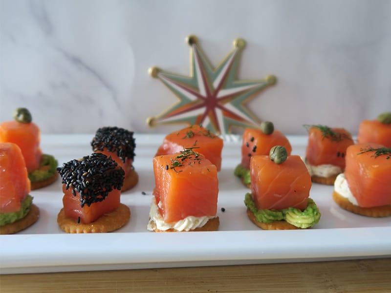 Canapés de salmón ahumado para Navidad