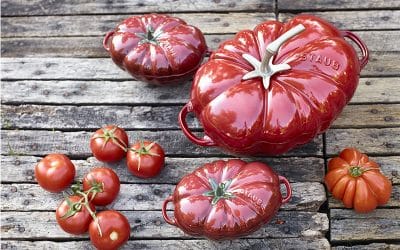 Regala rojo pasión en San Valentín. Sigue esta guía para enamorar con Staub