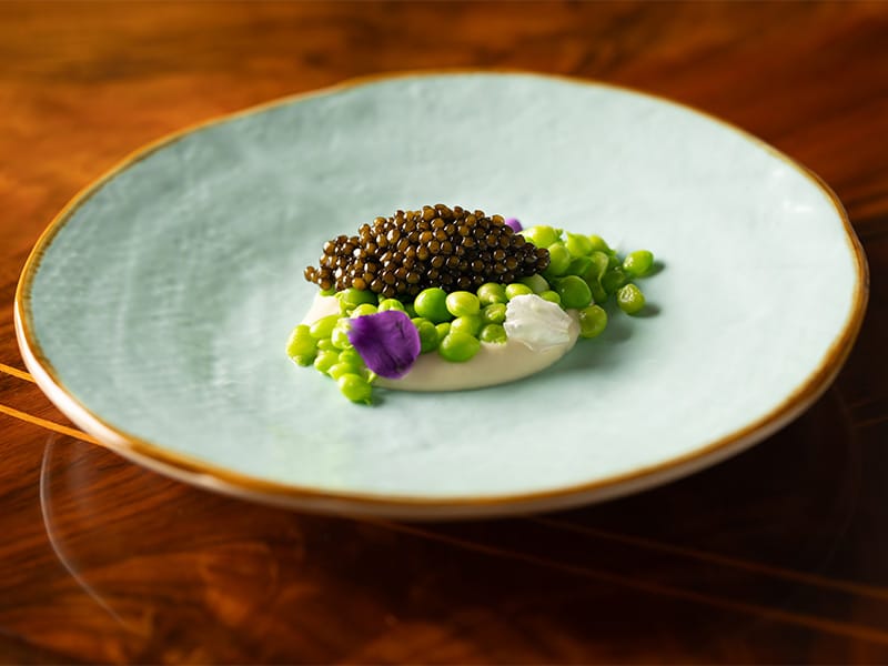 guisante de Sanlúcar y caviar restaurante Pabú