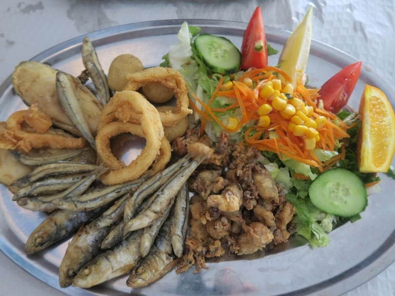 Fritura de pescado Café del Mar Ajuy