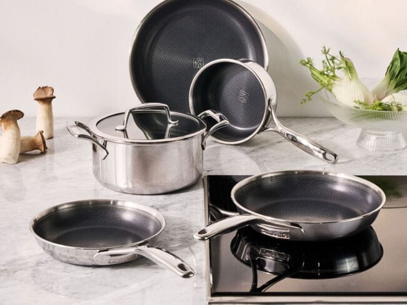 Bateria serie Peak de Zwilling acero inoxidable y revestimiento antiadherente