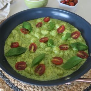 Ñoquis con pesto casero