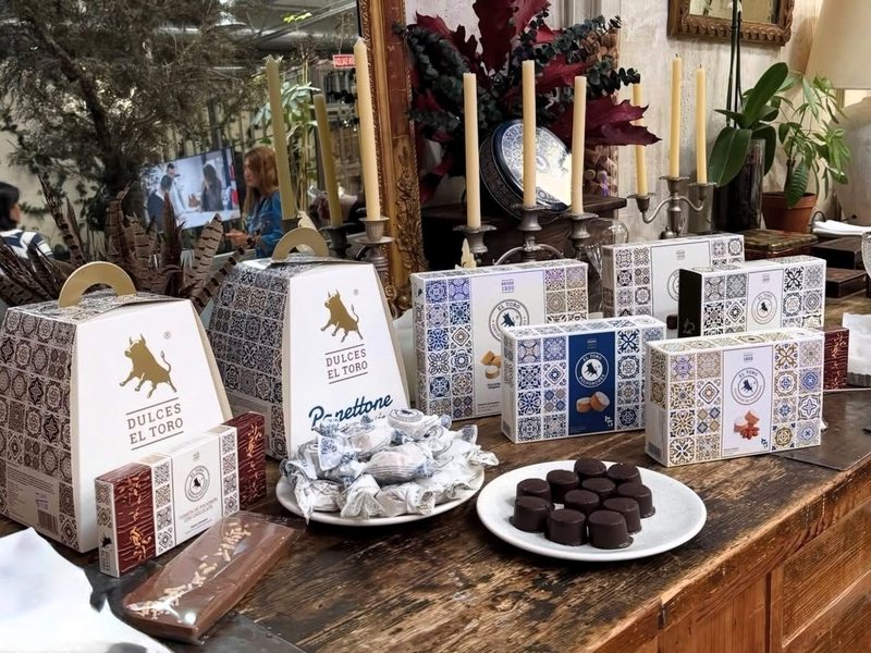 Polvorones y Dulces El Toro