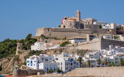 Ibiza se sienta a la mesa: un viaje por la isla que se come, se bebe y se cultiva